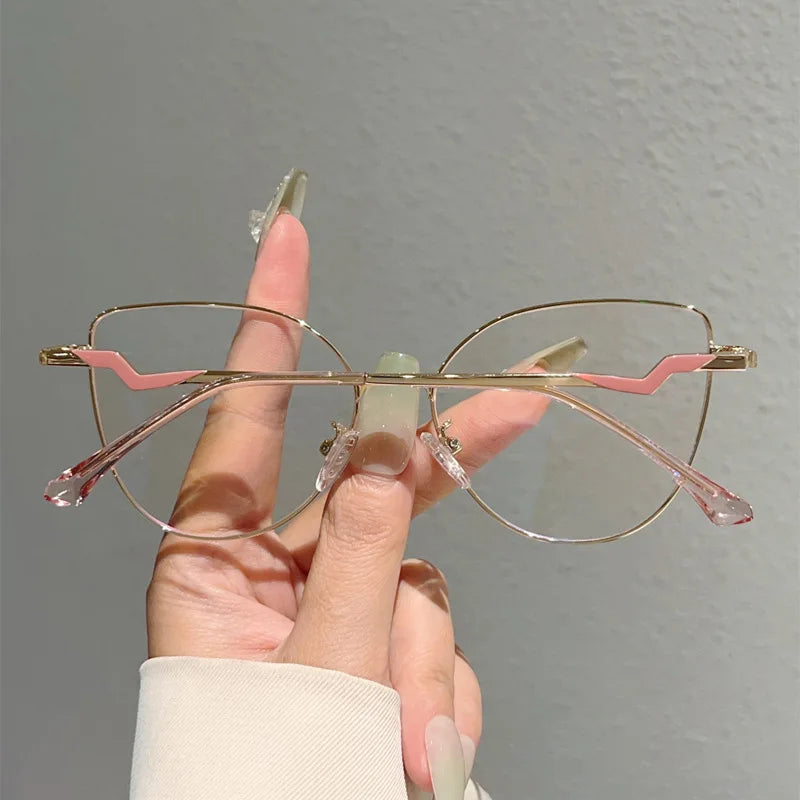 lunettes de vue anti lumère bleue pour femme forme papillon rose écran tv et console